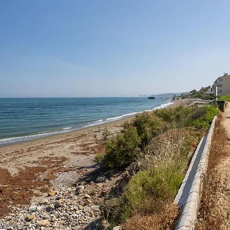 Bougainvillea Retreat, Espacioso Terraza & Parking Estepona