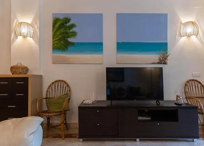 Apartament Bougainvillea Retreat, Espacioso Terraza & Parking Estepona