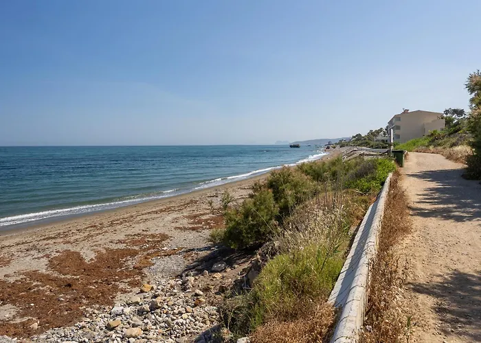 Bougainvillea Retreat, Espacioso Terraza & Parking Estepona